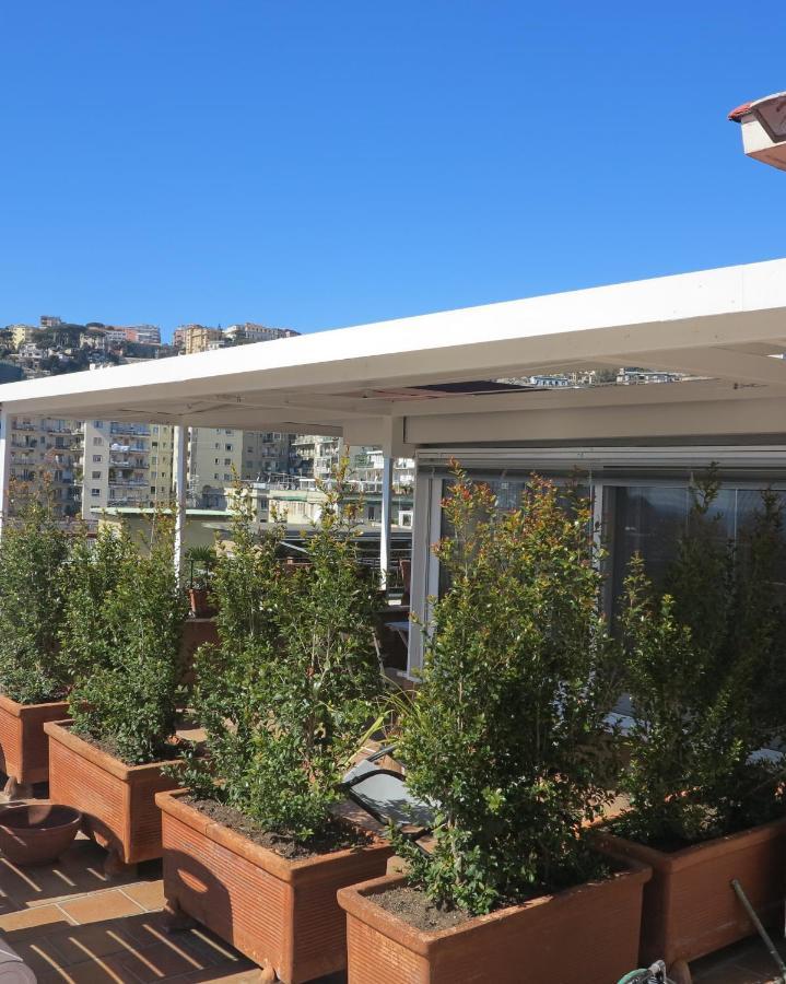 Appartement Bonbonniere In Chiaia District
